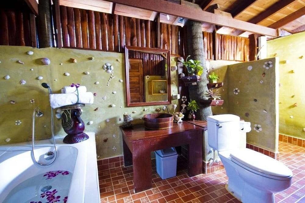 Lipa Bay Resort Lipa Noi Exterior photo