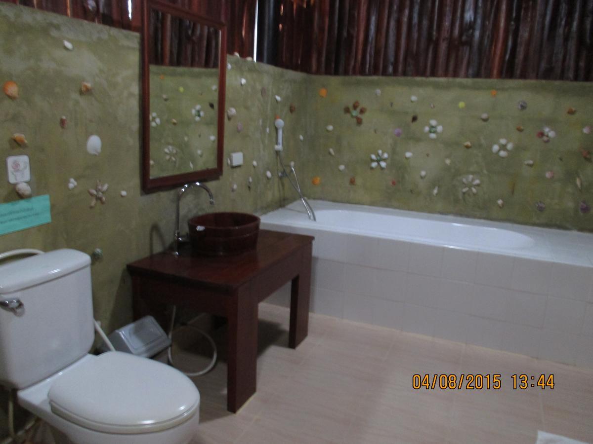 Lipa Bay Resort Lipa Noi Exterior photo